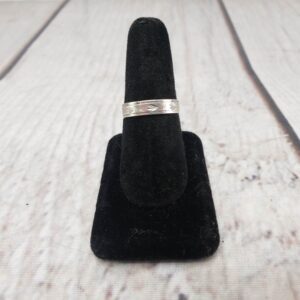 Ring CS Unisex Sz 9 1.25 .800 Coin/Continental Silver, Etched Band