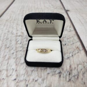 Ring YG Mens Sz 10 4.50DWT 14k Yellow Gold with 5x Round Cut Diamonds
