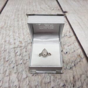 Ring WG Women Sz 7 2.4DWT 14k White Gold, .66CTW Diamonds in Teardrop Setting